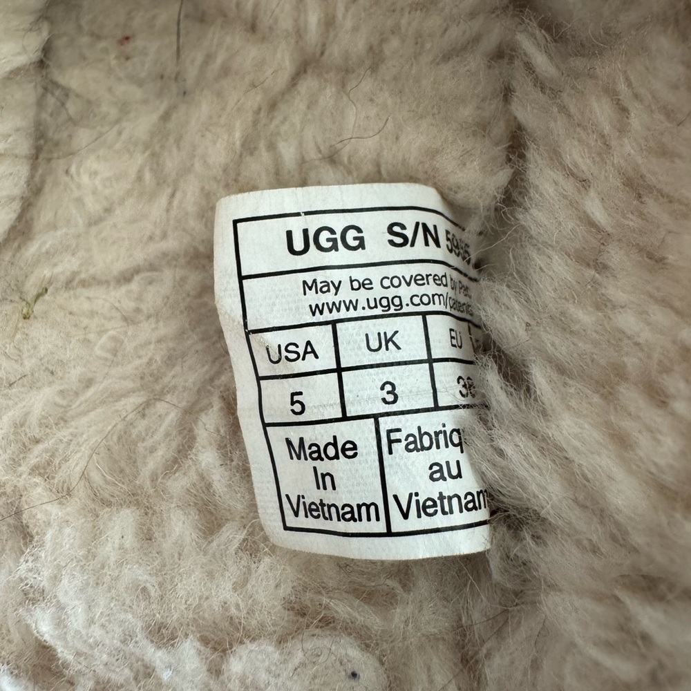 UGG Tasman Slippers - Picture 5 of 6